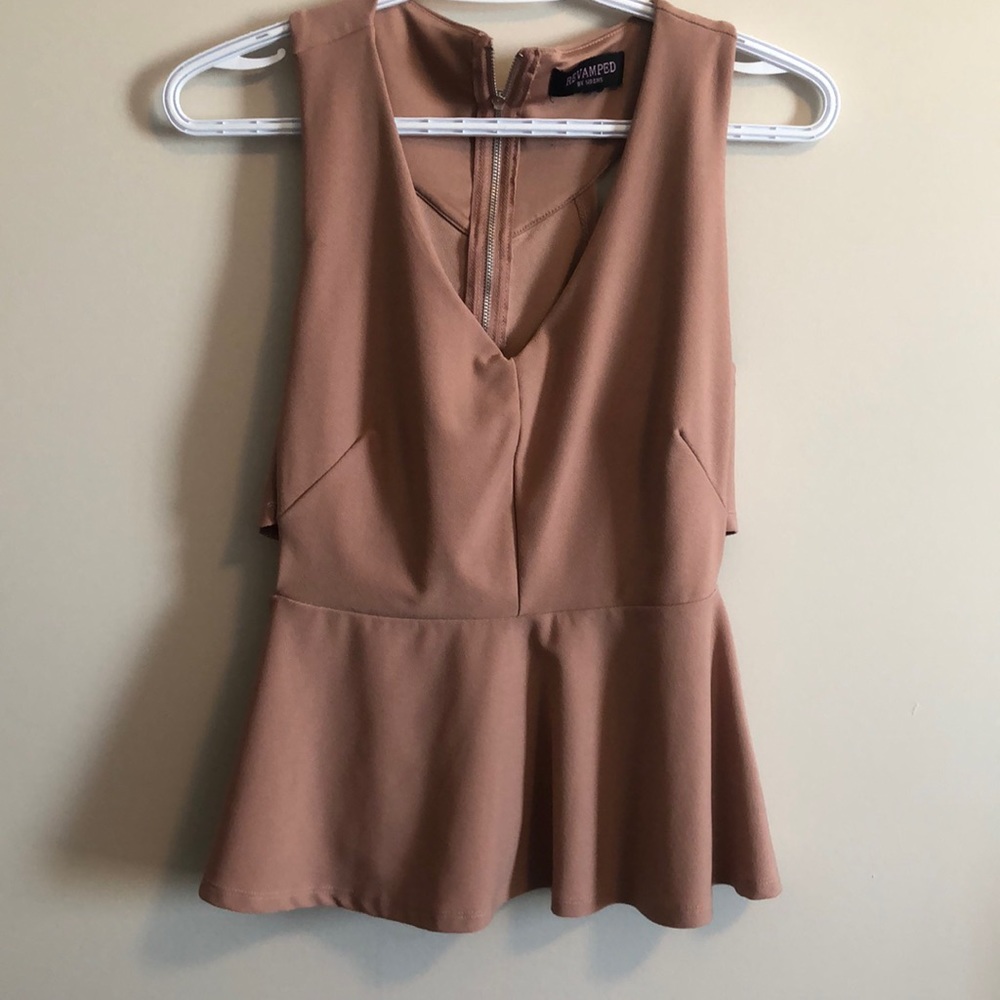 Tan revamped tank with side slots, very cute , large .